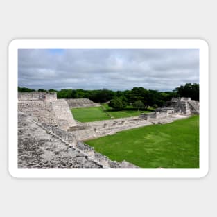 Site archéologique d'Edzna, Campeche, Mexique Sticker